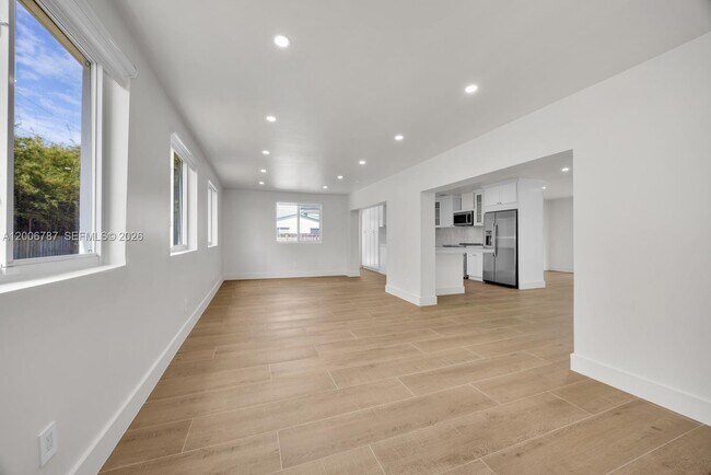 Building Photo - 8760 SW 83rd St