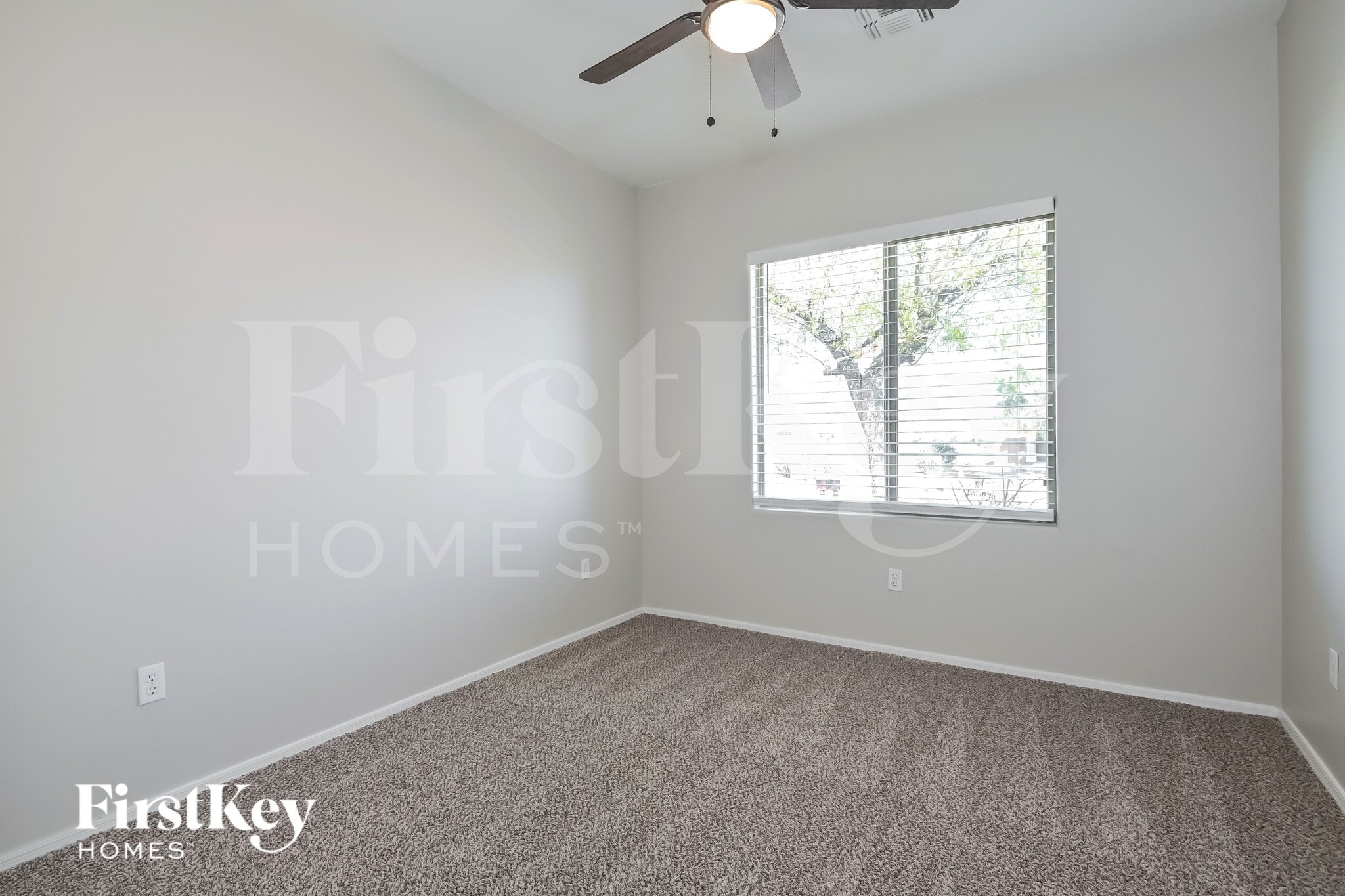 Building Photo - 11071 W Willow Field Dr