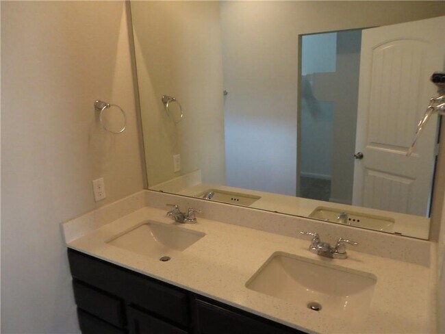 Building Photo - 1200 Ferryman Dr