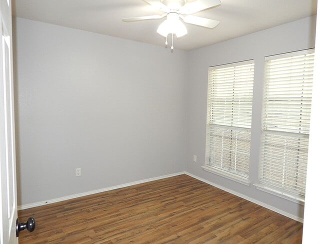 Building Photo - ***Pre- Marketing*** Cozy 3-Bedroom Home w...
