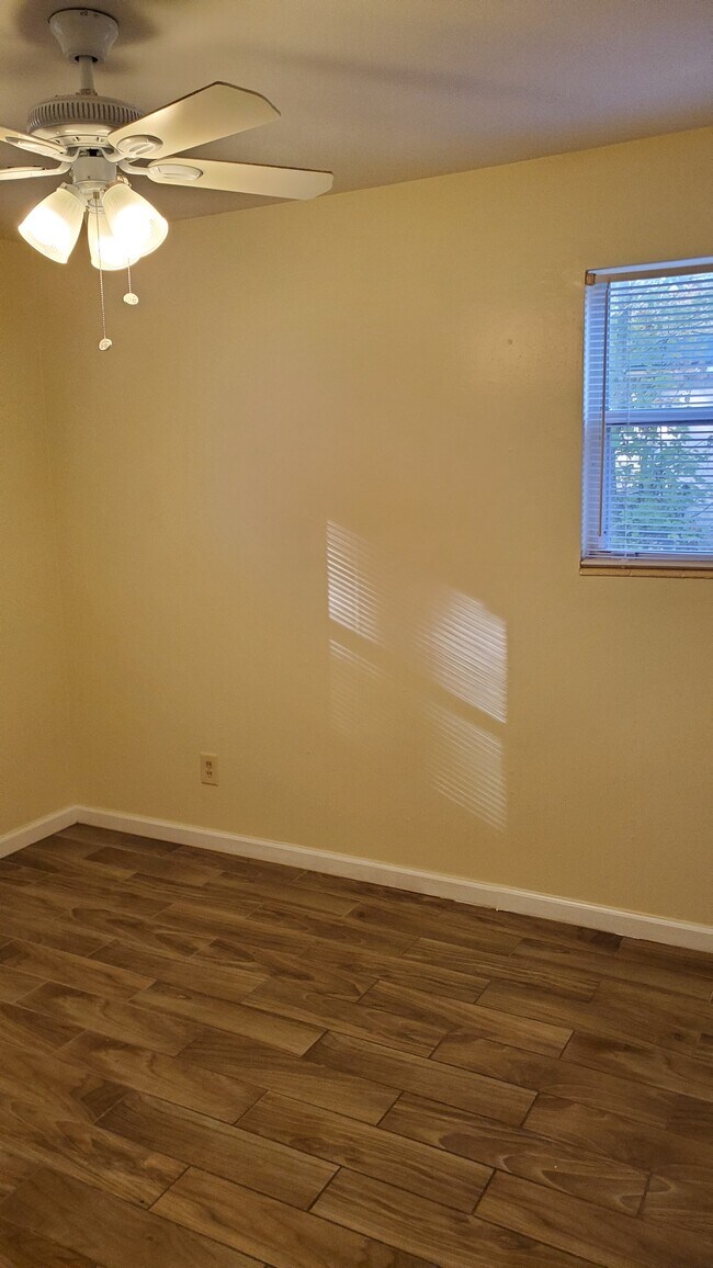 Bedriin - 6828 Jack Horner Ln