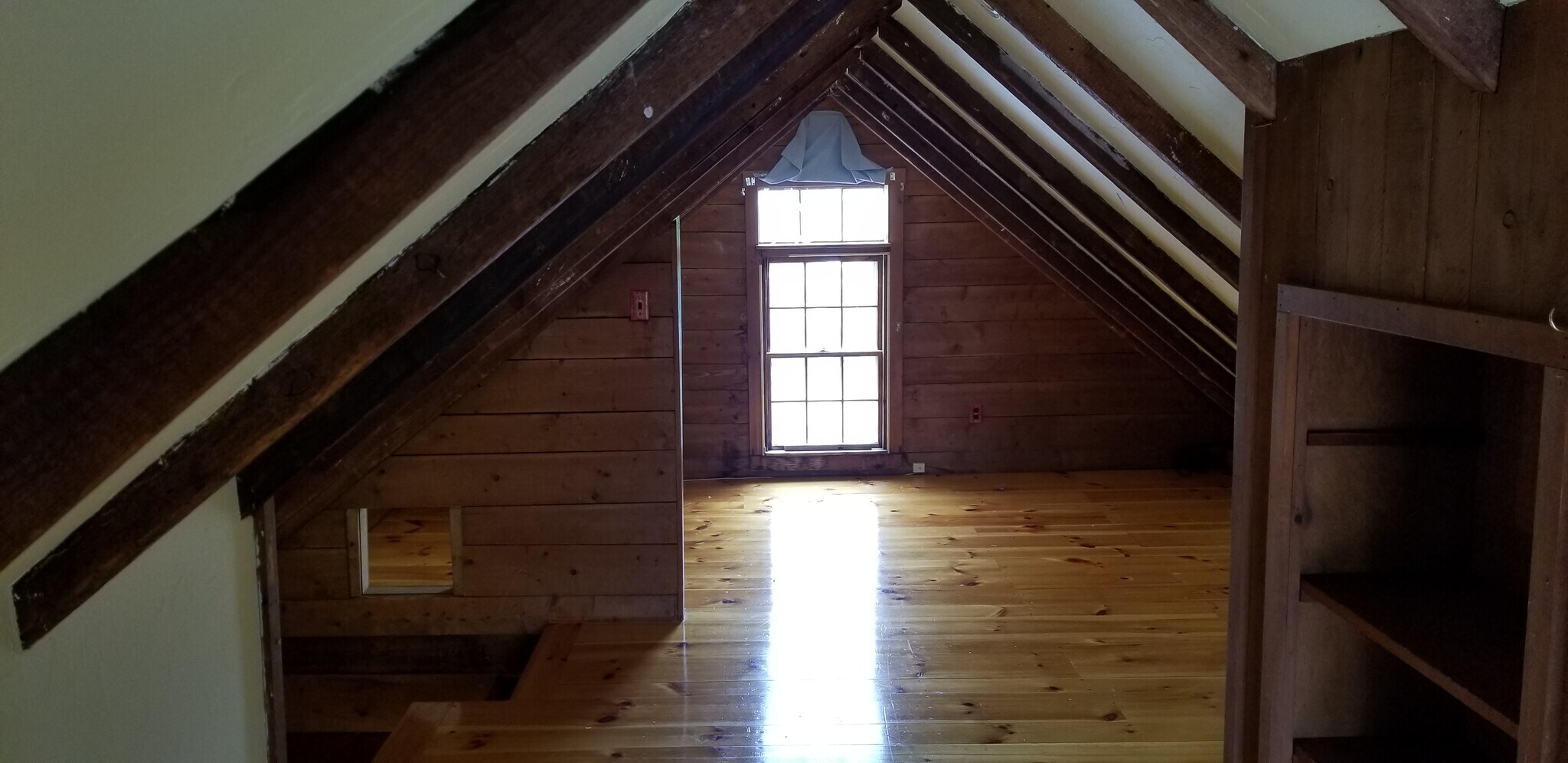 Building Photo - 128 Pleasant St