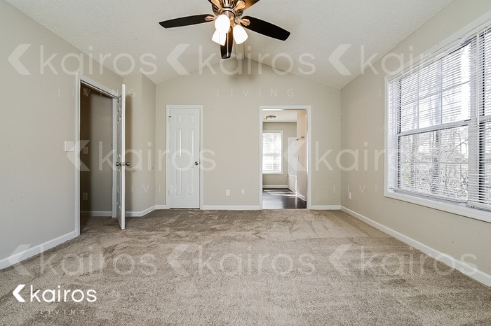 Building Photo - 835 Ashley Ln