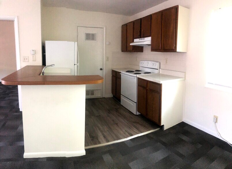 Greenbrier Gardens 500 13th St Parkersburg WV 26101 Apartment Finder