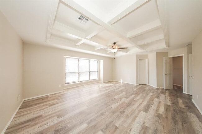 Building Photo - 11901 Blue Moon Ave