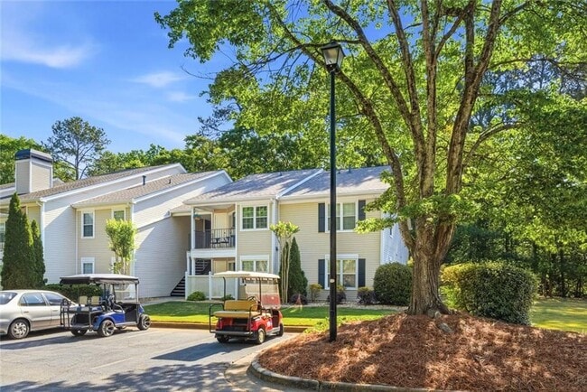 Building Photo - 728 Ridgefield Dr