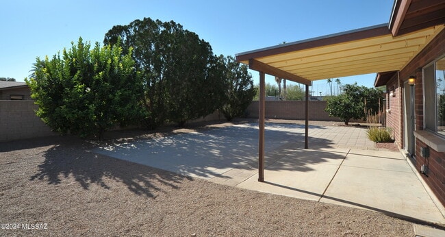 Building Photo - 3777 W Horizon Hills Dr