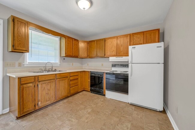 Building Photo - 7863 NC-163