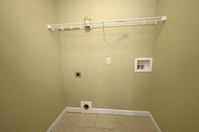 Building Photo - 4125 Barrington Dr