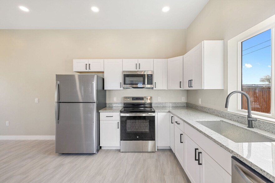 Building Photo - 1311 W Speedway Blvd