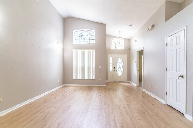 Building Photo - 102 Ivy Brook Ct