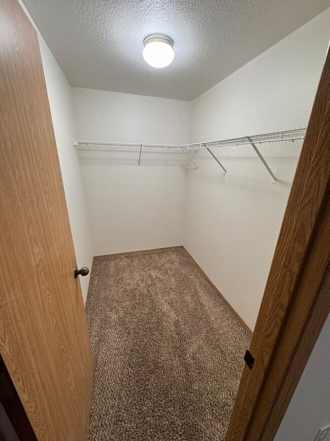 Building Photo - Spacious 3-Bed, 2.5-Bath Duplex for Rent in Longview