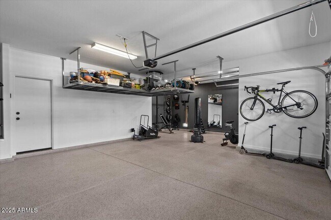Building Photo - 3523 E Alfalfa Dr