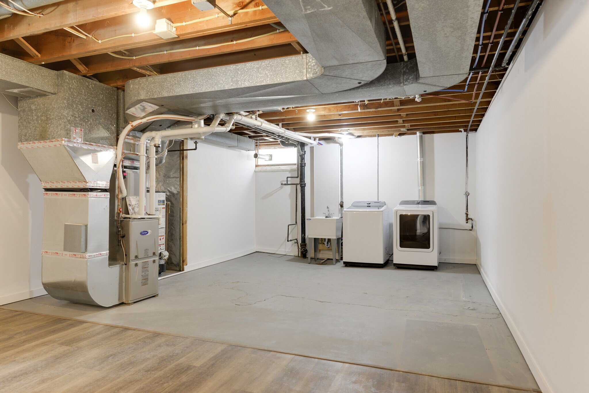 Building Photo - 1943 Regent Ave N