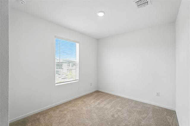 Building Photo - 926 Woodstork Wy