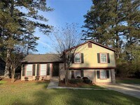 Building Photo - 10111 Settlers Grove Rd NE