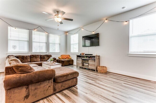 Building Photo - 7400 Wynkoop Ct