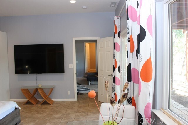 Building Photo - 18702 E Ridge View Dr