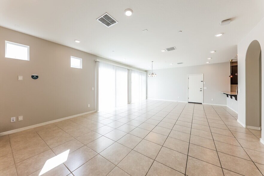 Building Photo - 12334 W Domino Dr