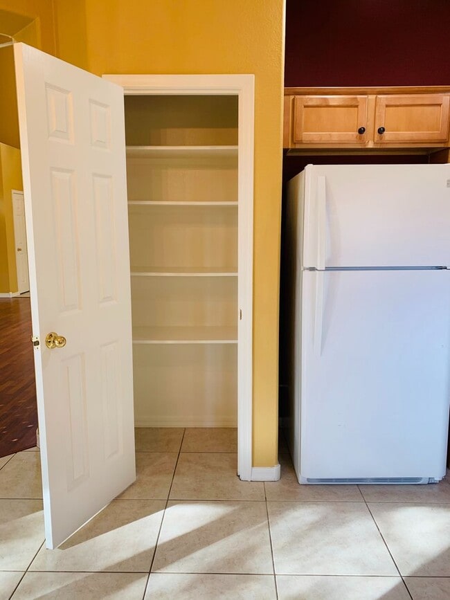 Building Photo - Beautiful Home In Rancho Sahuarita Located...