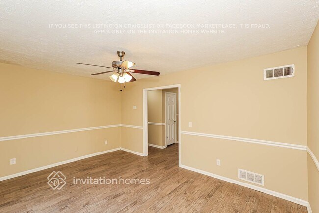 Building Photo - 5281 Shallow Wood Ln