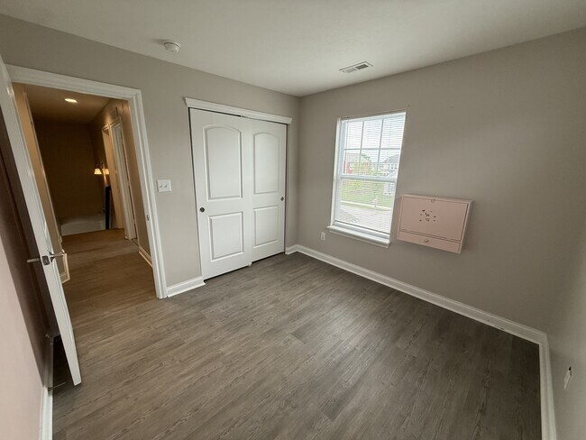 Building Photo - 8836 Kipling Dr