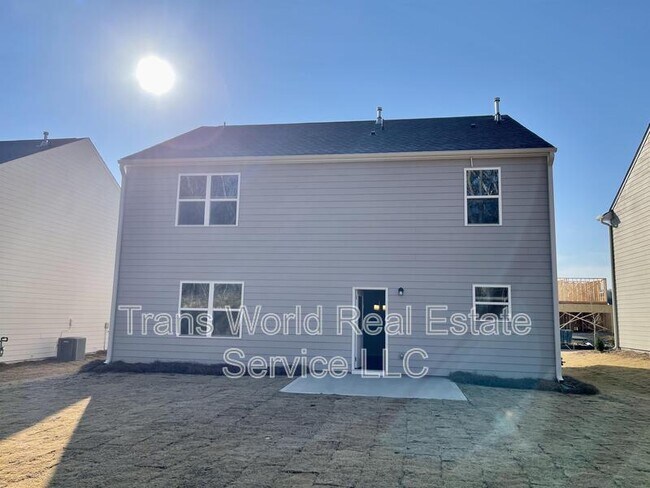 Building Photo - 5899 Wheeler Ridge Rd