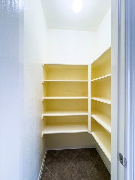 Building Photo - 9935 Blissfull Valley Ln