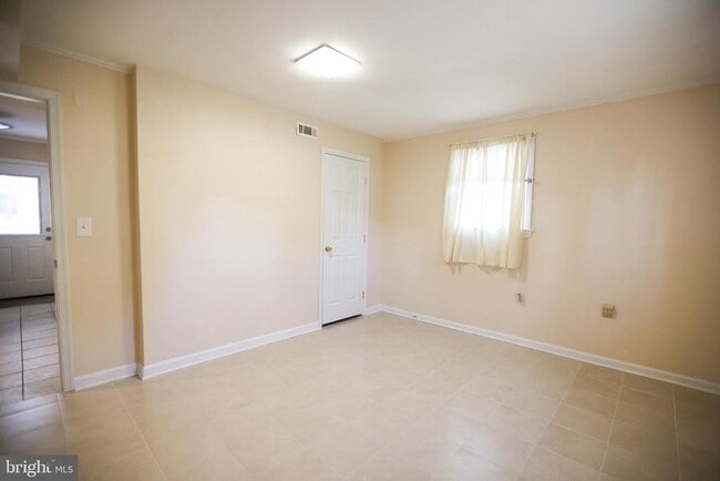 Building Photo - 7612 Newcastle Dr