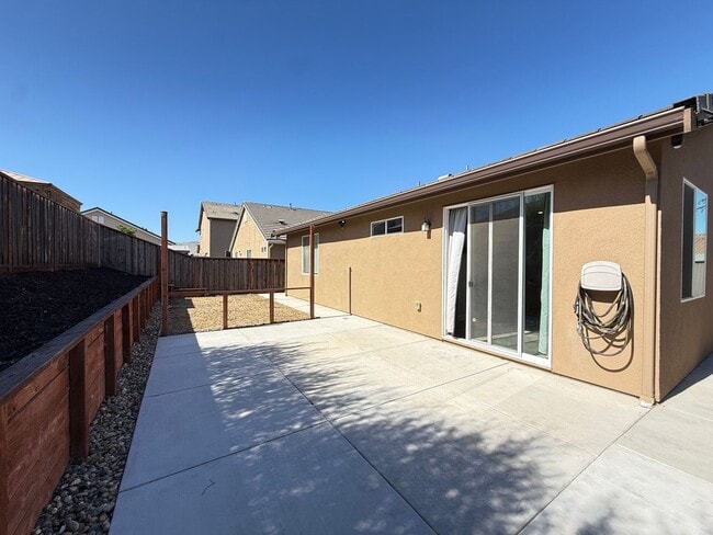 Building Photo - 2925 Walker Way