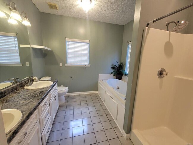 Building Photo - Prattville Home Close to Hwy 31 and Hwy 14!