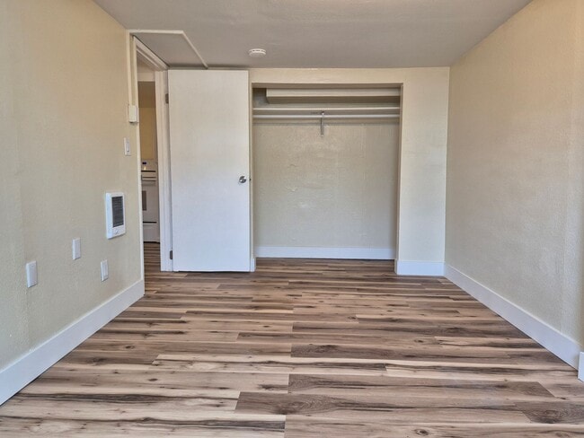 Building Photo - Cozy 1 bedroom close to Seattle Ferry and ...