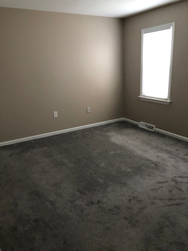 Building Photo - 1676 Chadwick Cir