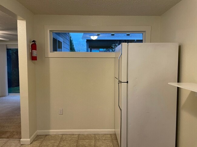 Building Photo - 1600 SE 168th Ave