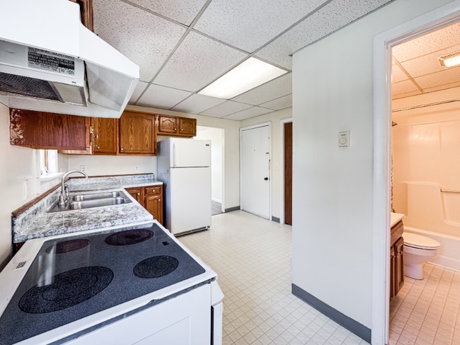 Primary Photo - 301 N Julian St