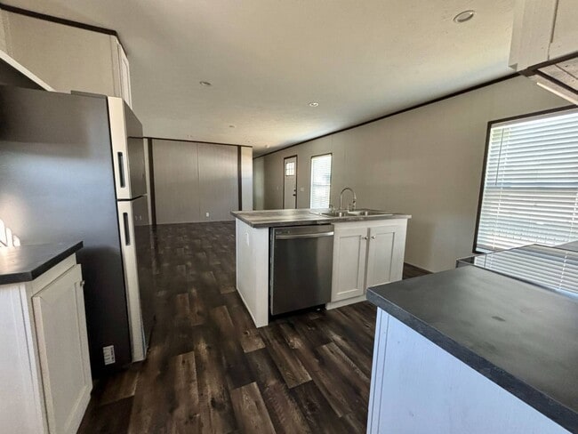 Building Photo - 2101 Ladnier Rd