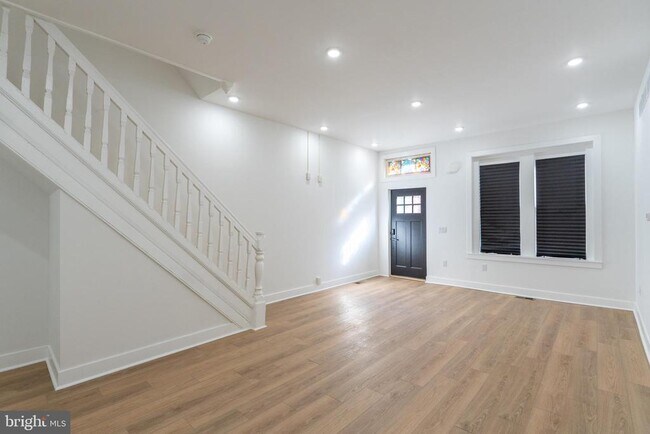 Building Photo - 1824 N Bouvier St