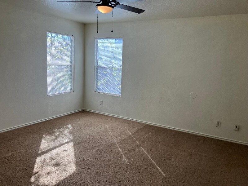 Building Photo - 9910 Amber Ledge