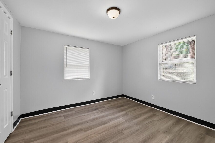 Building Photo - 1626 Telfair St Ln
