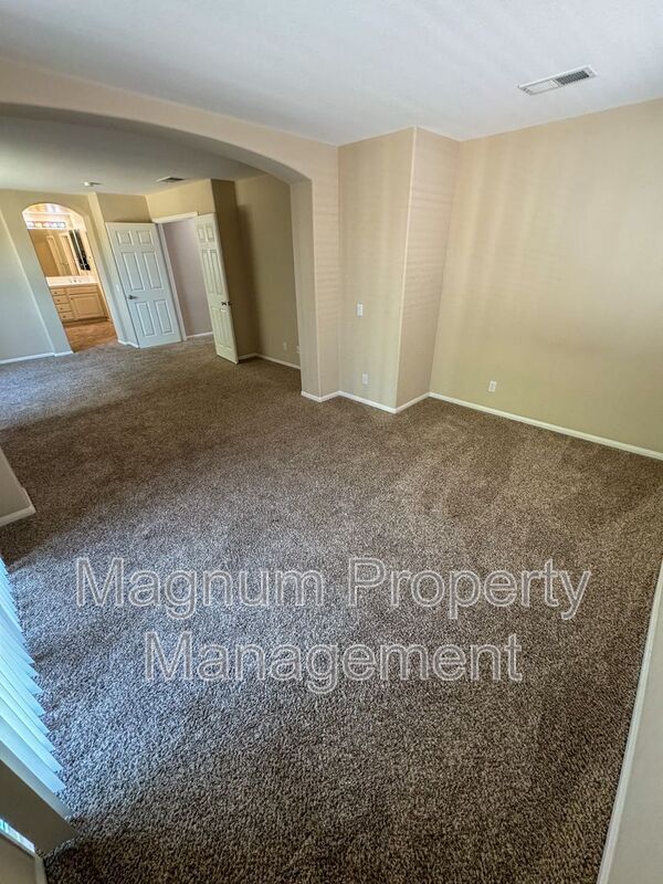 Building Photo - 31486 Pennant Ct