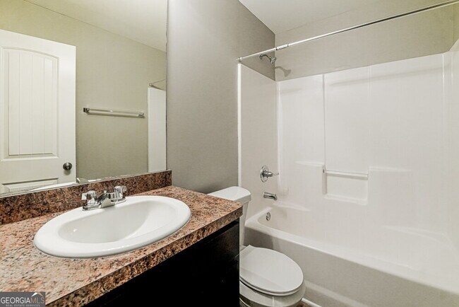 Building Photo - 434 Highland Falls Dr