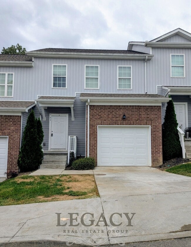 Primary Photo - 612 Pippin Dr