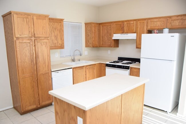 Building Photo - NORTH - 2 STORY HOME - 89081