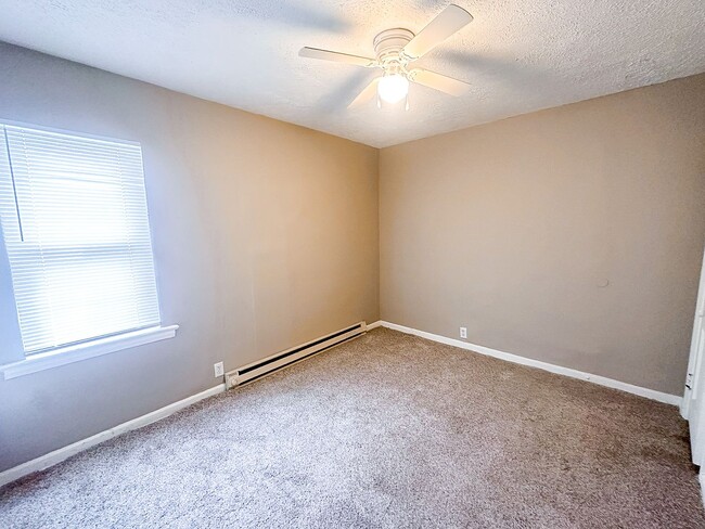 Building Photo - 253 S Dearborn St