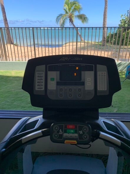 Workout View from Beachfront Gym - 4999 Kahala Ave