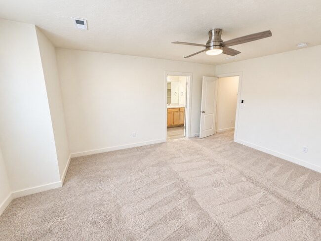 Building Photo - 4385 E Longleaf Ln