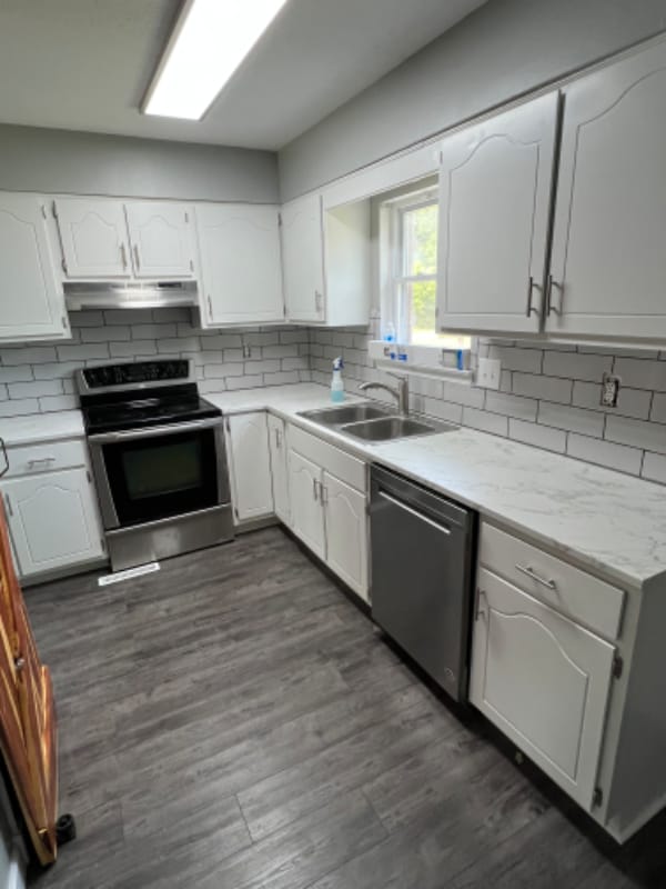 Building Photo - 703 Brian Ct