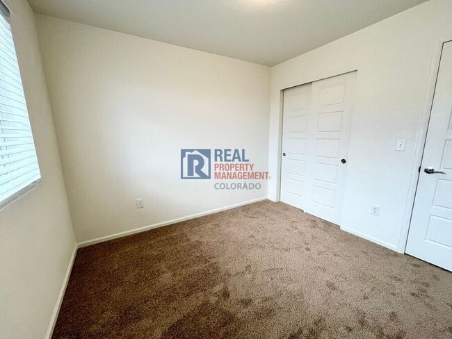 Building Photo - 3861 N Himalaya Rd