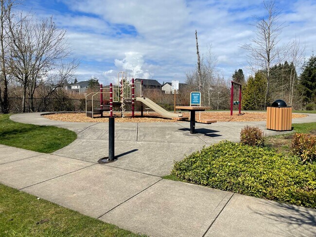 Building Photo - Stunning 4 Bed, 2.5 Bath Home with Premium Finishes, Spacious Layout, and Fenced Backyard!