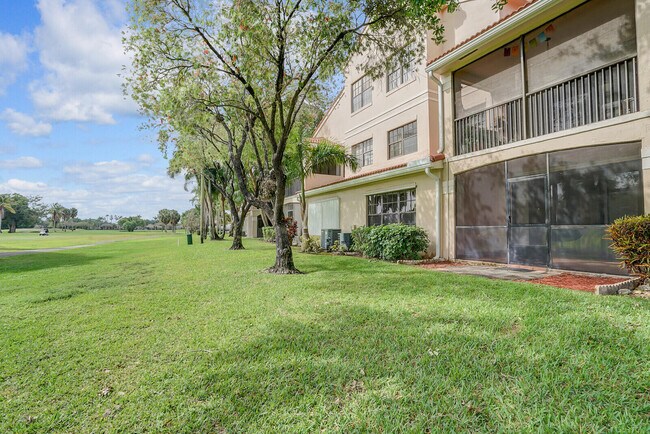 Building Photo - 401 SW 158th Terrace